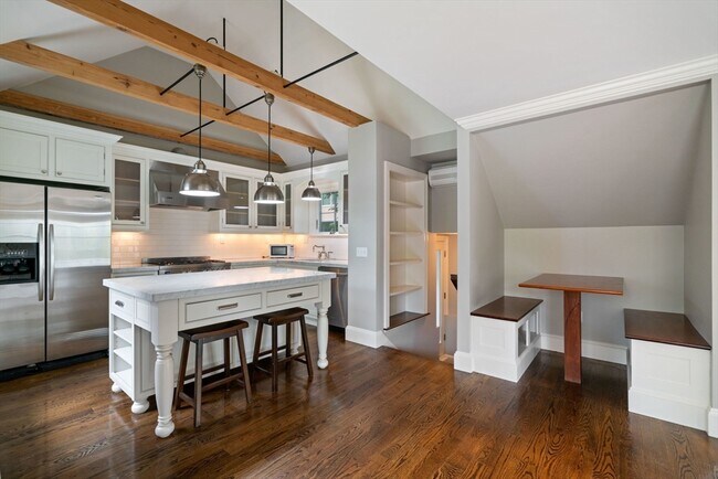 Building Photo - 23 Bellis Cir