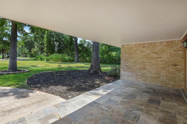 Building Photo - 602 Monroe Ct