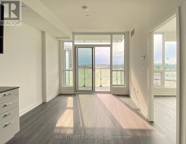 Building Photo - 10 De Boers Dr