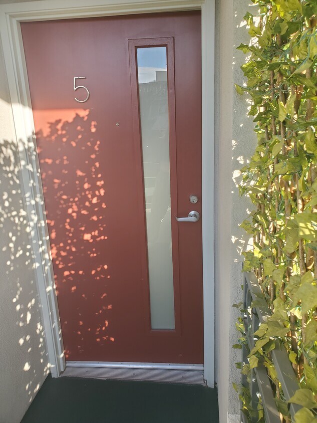 Foto principal - 4574 Finley Ave