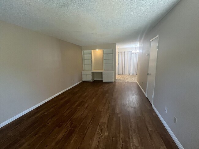 Foto del edificio - Fremont condo has nice recent upgrades!