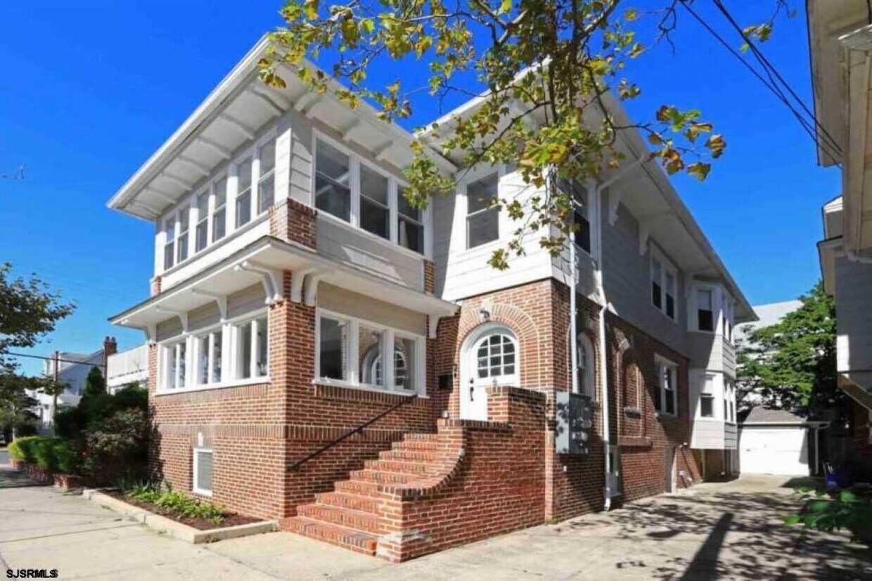 Foto principal - 3 S Surrey Ave