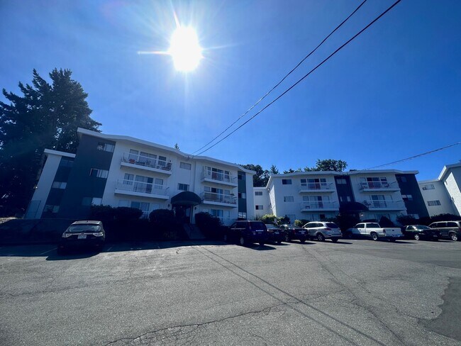 Photo du bâtiment - 1527-1527 Boundary Crescent