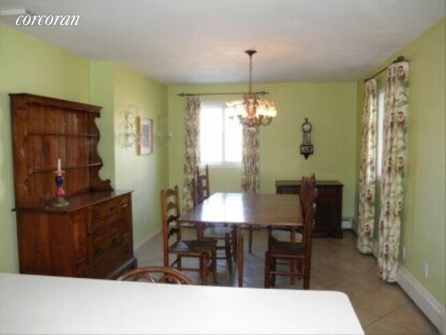 Foto del edificio - 6 Jefferson Rd