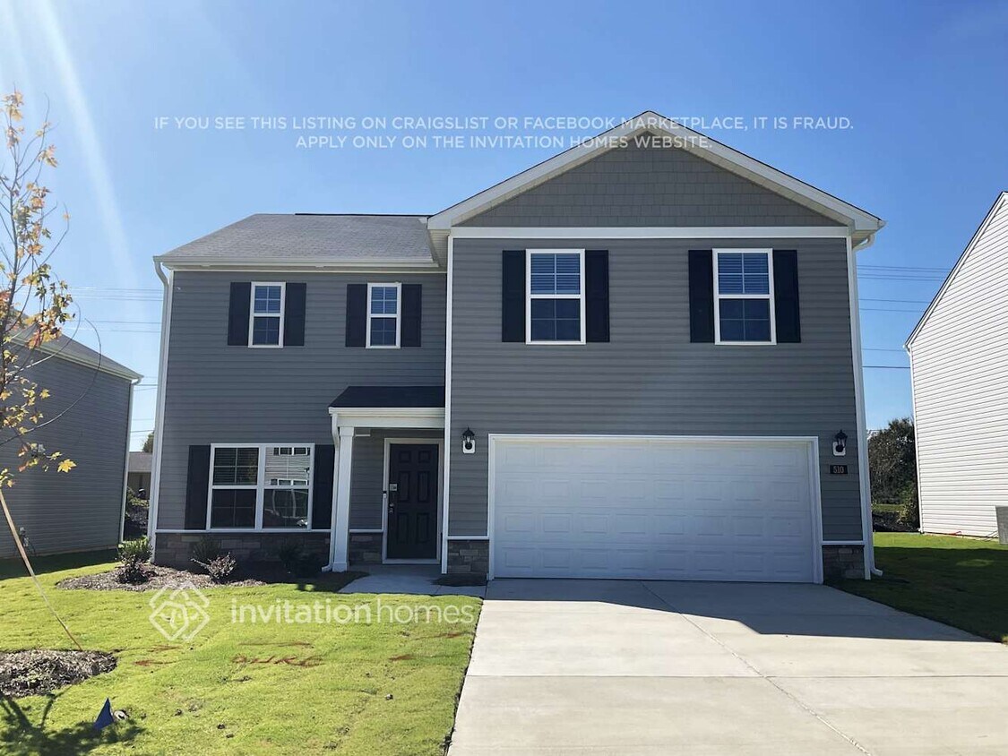 Foto principal - 510 Jack Pine St