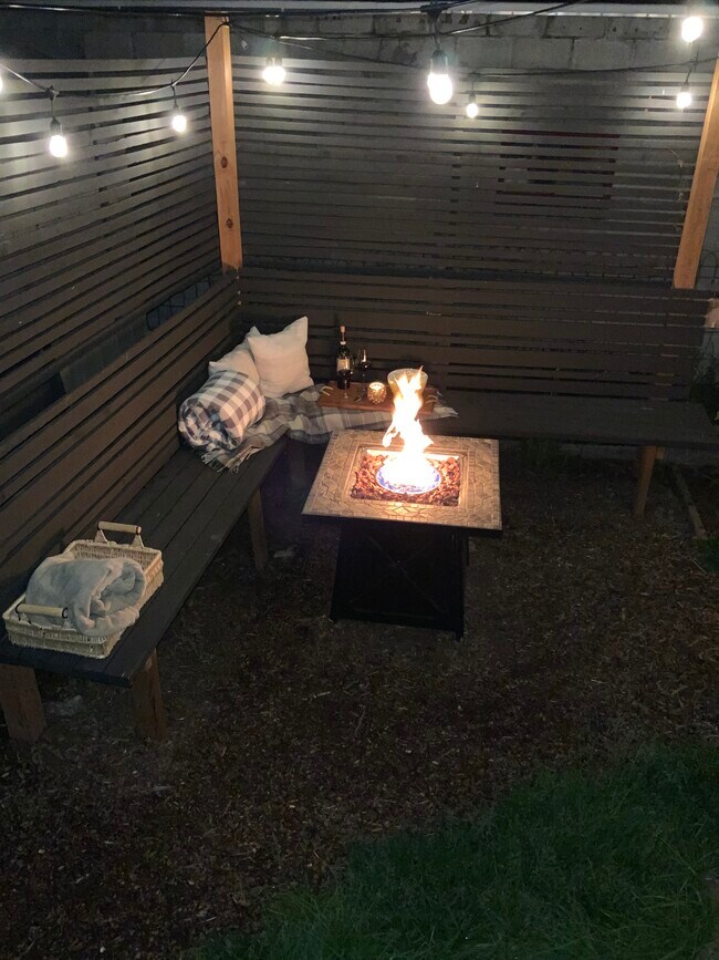 Foto del edificio - 218 S Jackson St