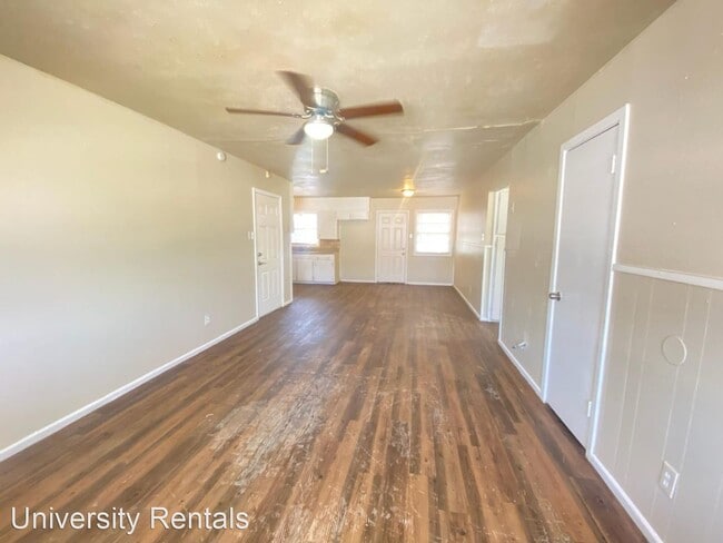 Building Photo - 3 br, 1 bath House - 1730 E Dartmouth  - 1...