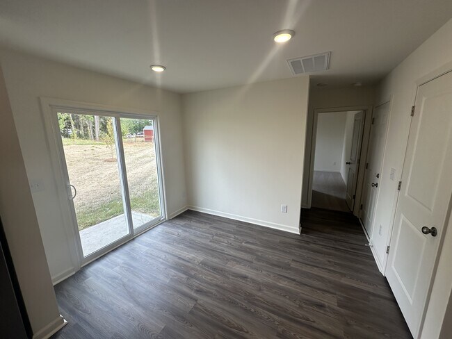 Foto del edificio - 7024 Peppermill Way