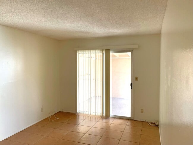 Foto del edificio - 25358 Lane St