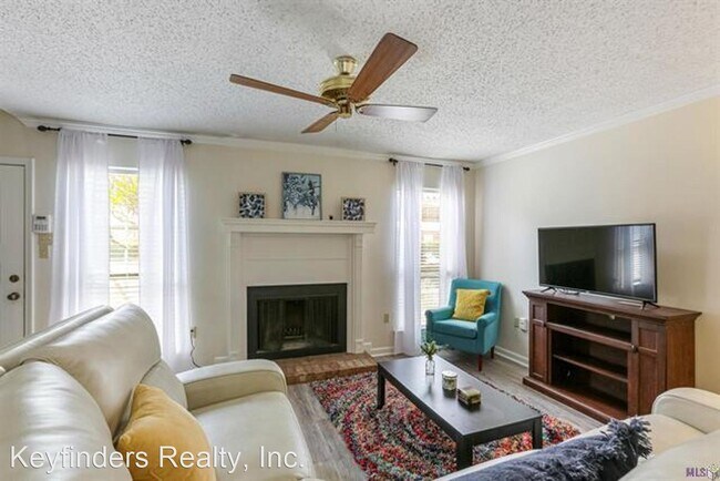 Building Photo - 2 br, 2.5 bath House - 944 Ridgepoint Ct. ...