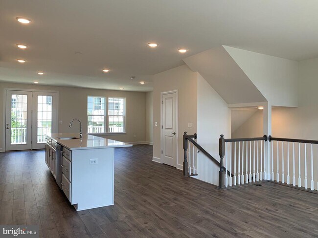 Building Photo - 10616 Hinton Way