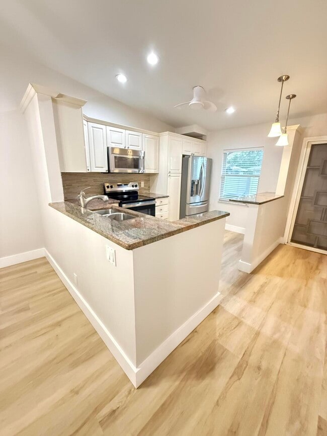 Building Photo - 18765 Candlewick Dr