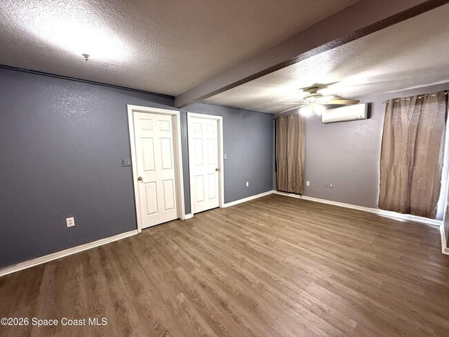 Building Photo - 2127 Smathers Cir N