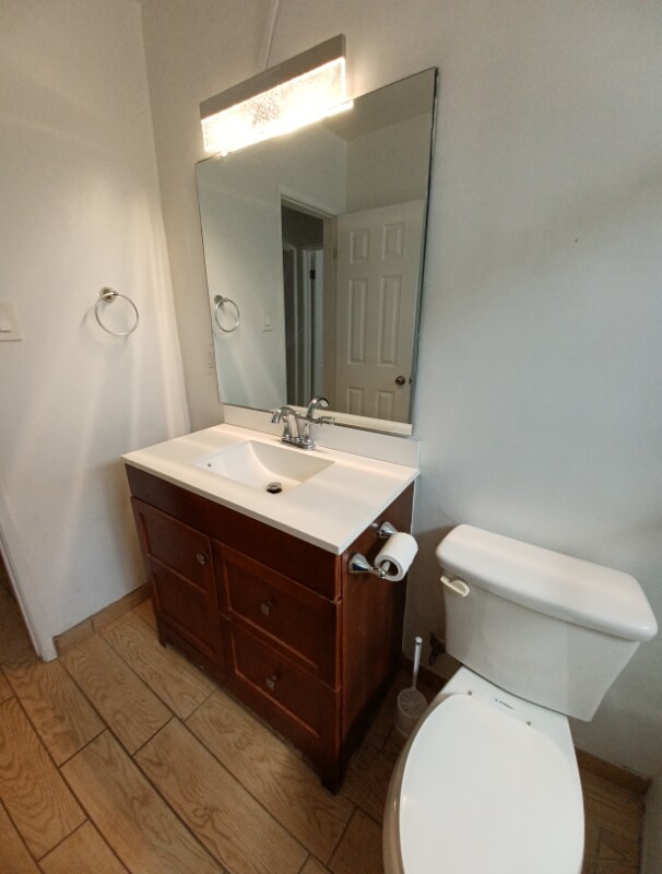 Building Photo - 4635 N Bellflower Blvd