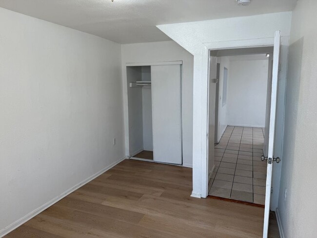 Foto del edificio - 1124 E 40th Pl