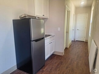 Building Photo - 306 Hornbeck Ave