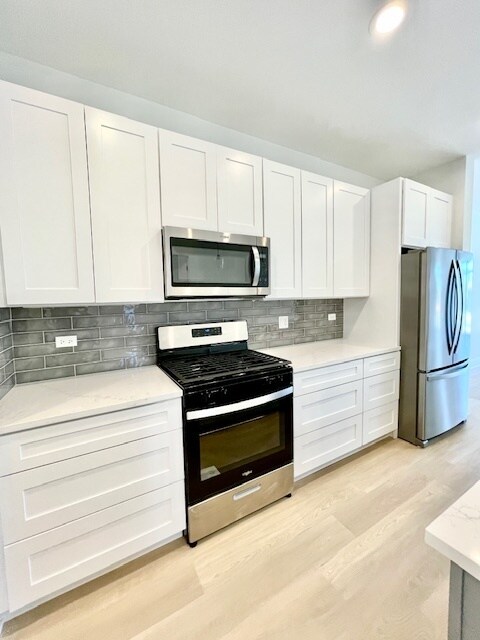 Foto del edificio - 3355 N Southport Ave