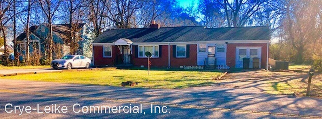 Primary Photo - 2 br, 1 bath House - 1722B S Hamilton Rd.