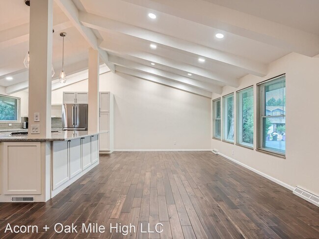 Foto del edificio - 4 br, 2.5 bath House - 7604 E Novaro Pl