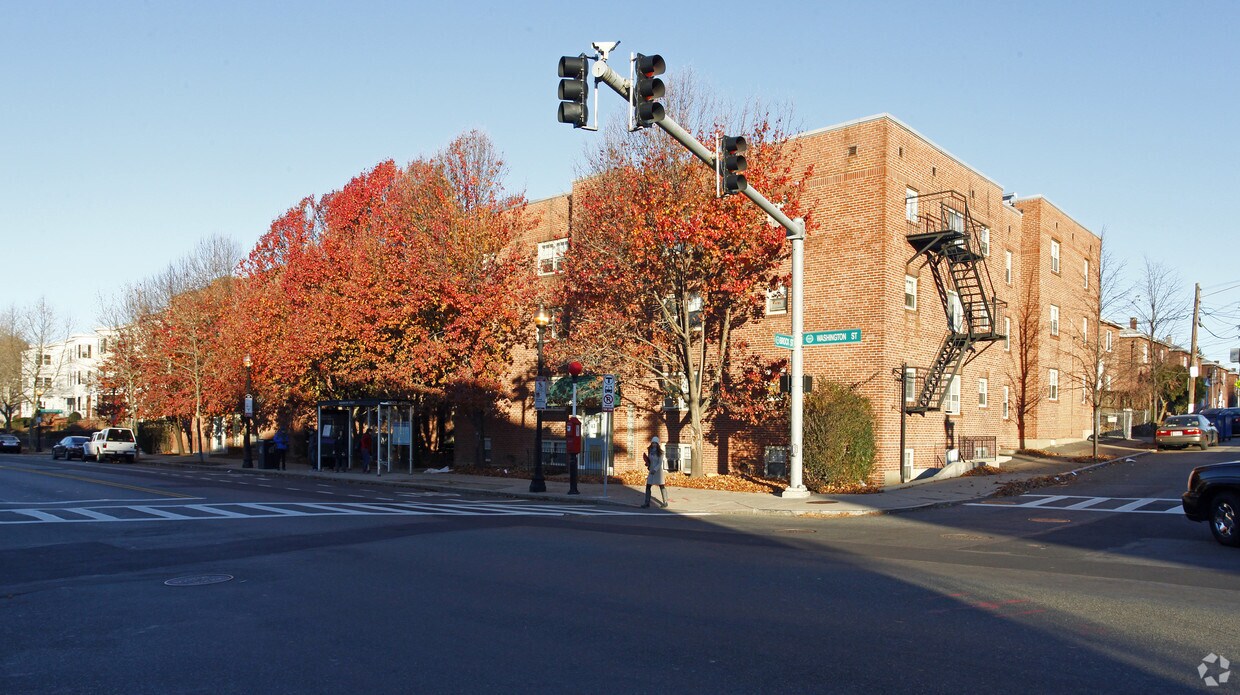 Building Photo - 493-501 Washington St