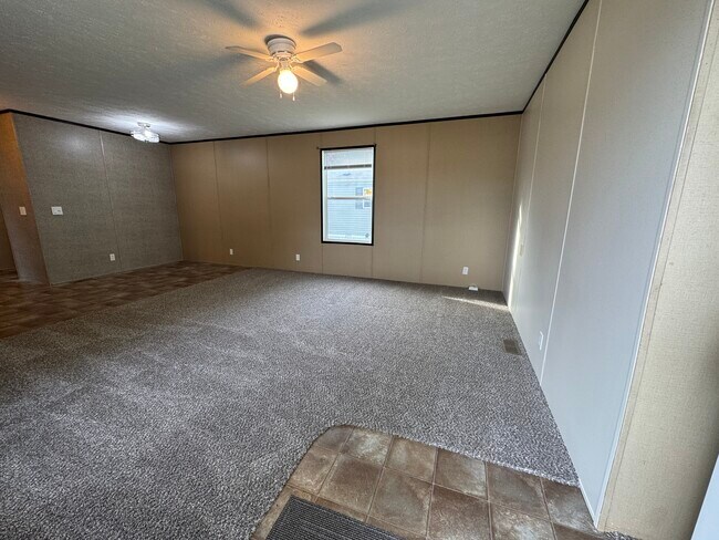 Foto del edificio - 48580 Pineview Dr