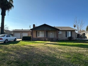 Building Photo - 611 S Verde Vista St