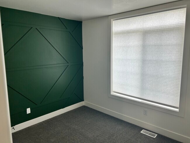 Foto del edificio - 7050 Bedford Ave