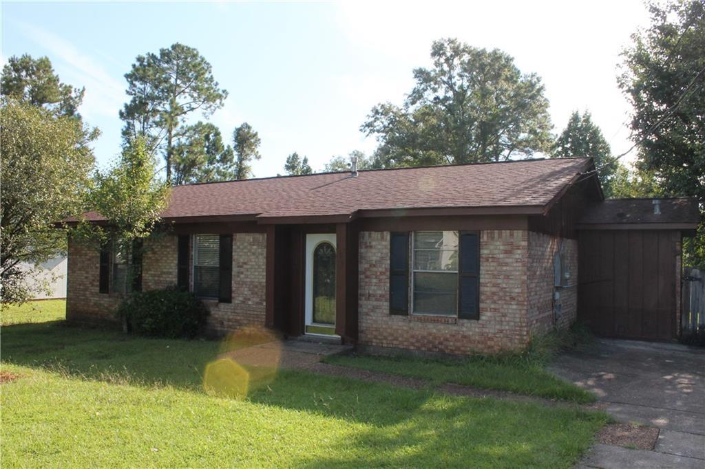 Primary Photo - 711 Trailwood Dr E