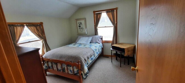Building Photo - 4883 Cordes Rd