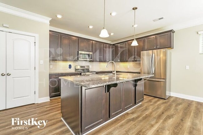 Foto del edificio - 219 Crane Creek Way