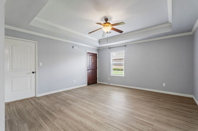 Building Photo - 1118 Springhill Rd
