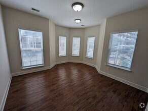 Building Photo - 7009 Lenox Village Dr
