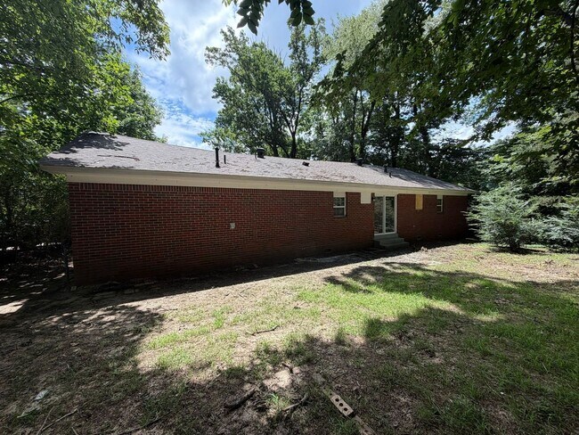 Foto del edificio - 2224 Wellons Ave