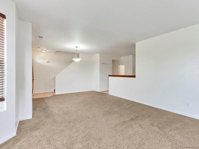 Foto del edificio - 23370 Sunset Rd