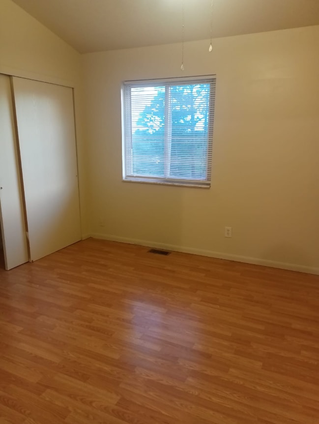 Building Photo - 626 Palisades Dr