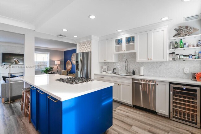 Foto del edificio - 242 SW 20th St