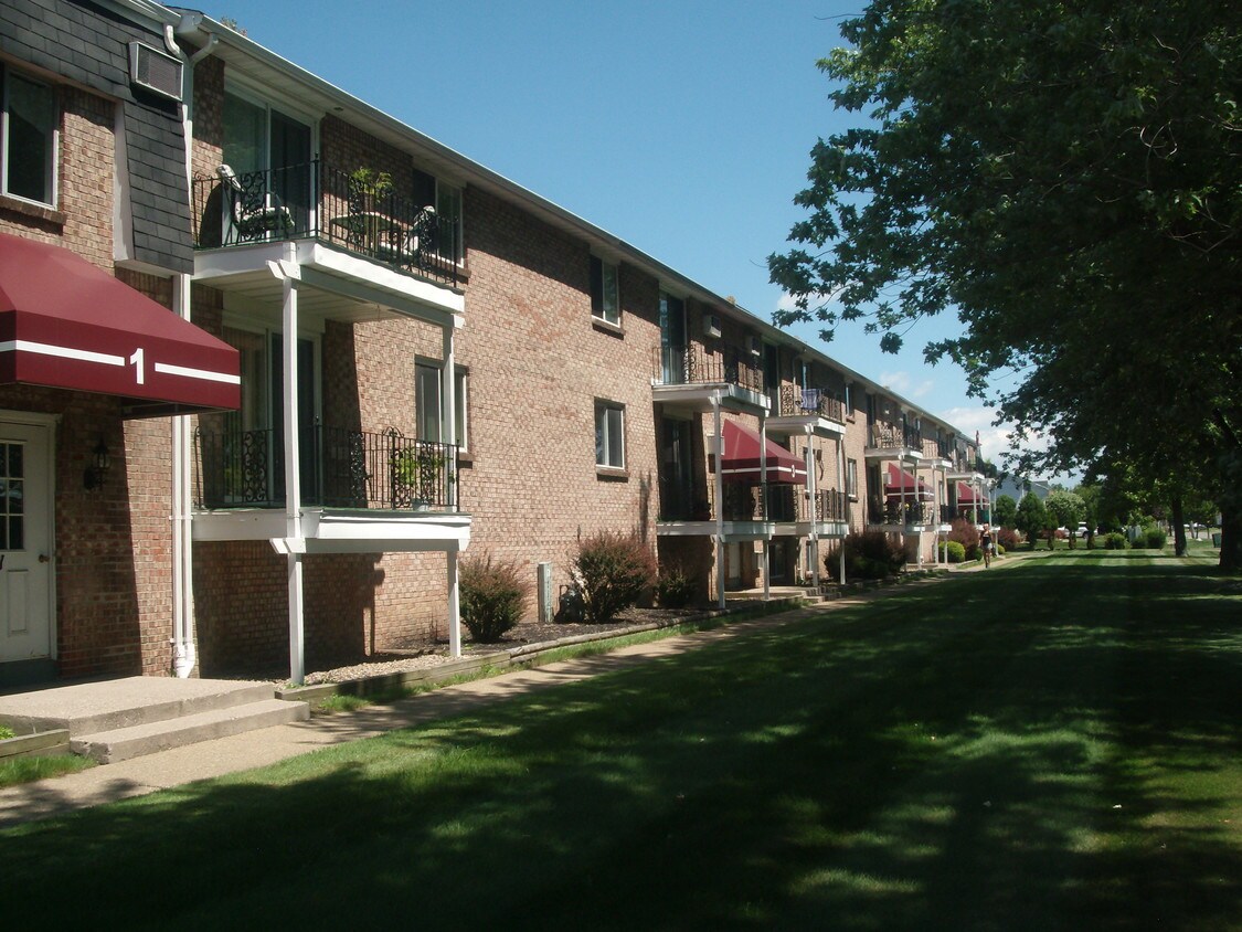 Losson Garden Apartments Apartments in Cheektowaga, NY