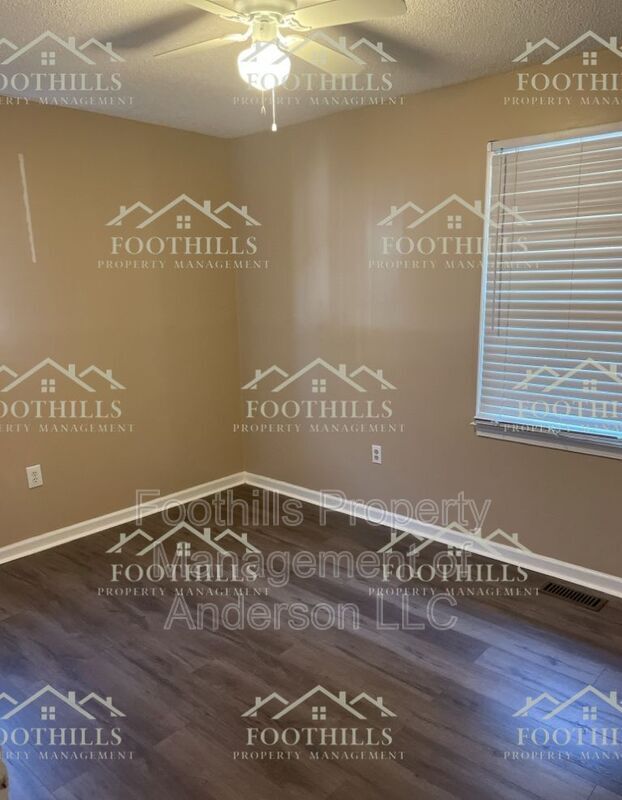 Building Photo - 1118 Gilreath Rd