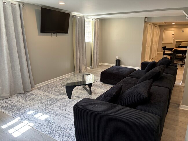 Foto del edificio - 1071 N Shore Dr SW