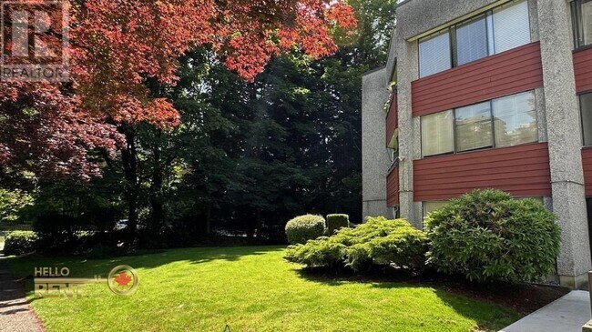 Building Photo - 9270-9270 Salish Ct