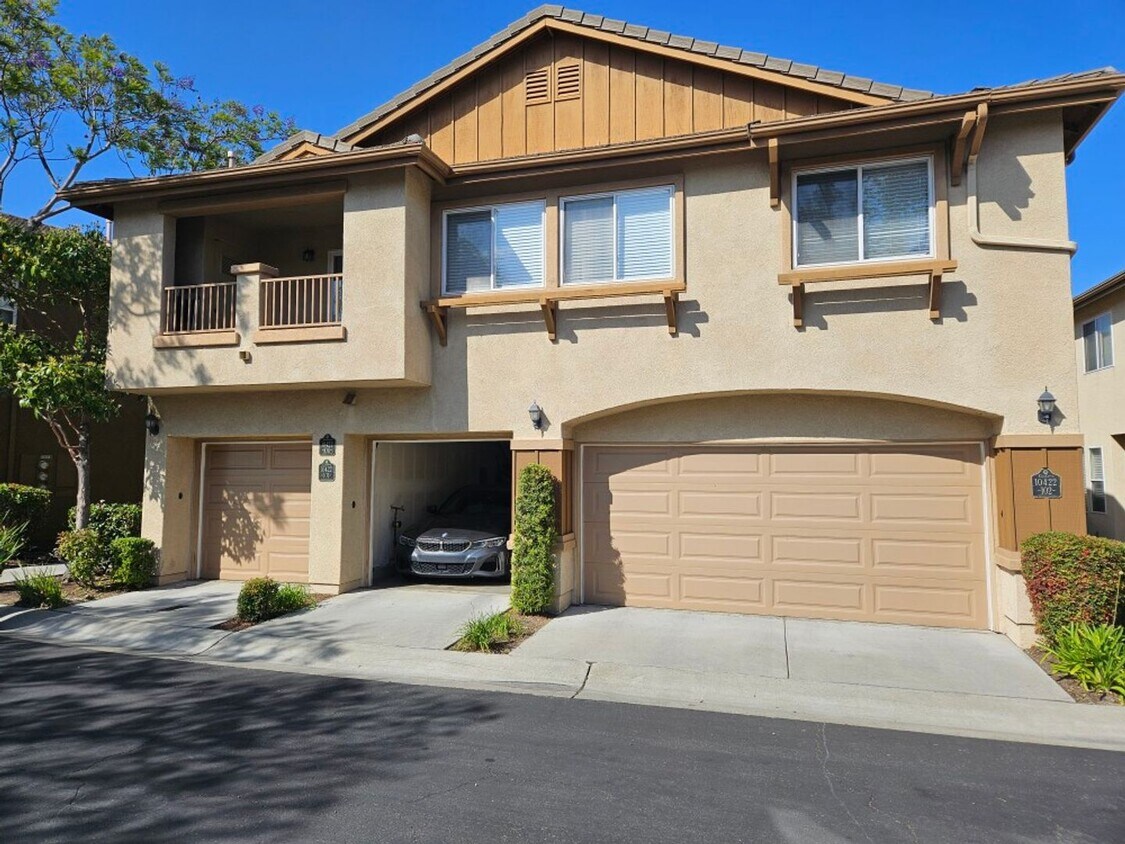 Primary Photo - 3 Bedroom - 2.5 Bathroom Townhome in Scrip...