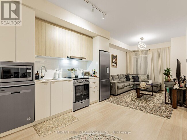 Photo du bâtiment - 30 Upper Mall Wy