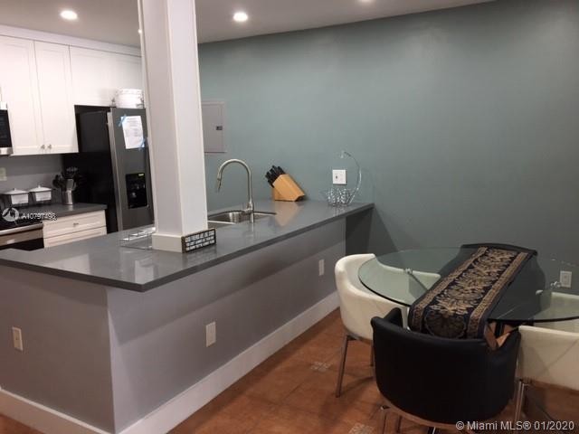 Foto del edificio - 2150 SW 16th Ave