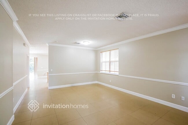 Building Photo - 15891 SW 48th Manor