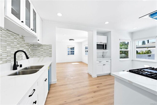 Foto del edificio - 2704 184th St