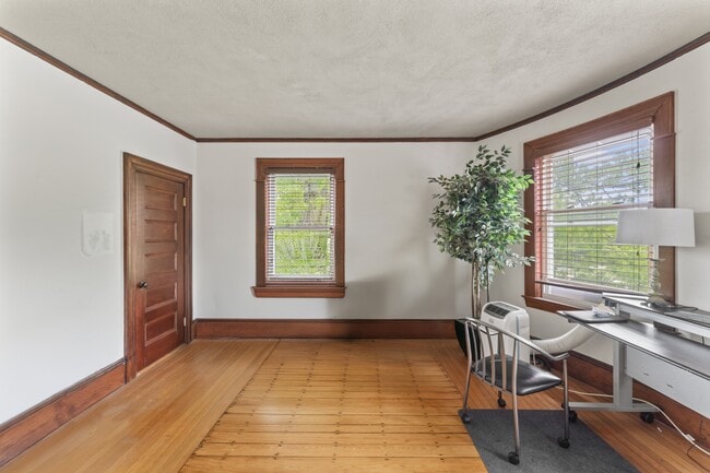 Building Photo - 388 Arborway