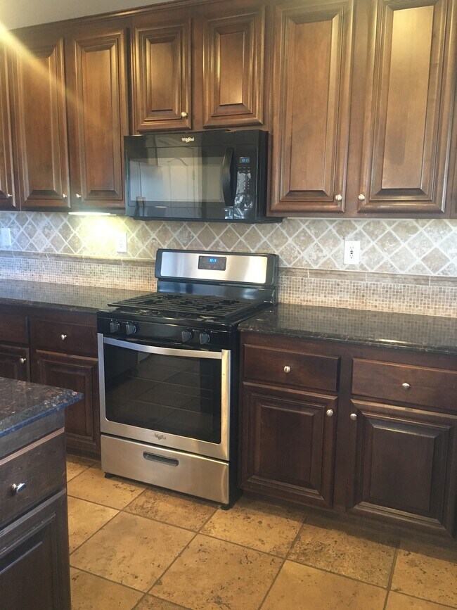 Foto del edificio - 166 Cloud Cover Ave