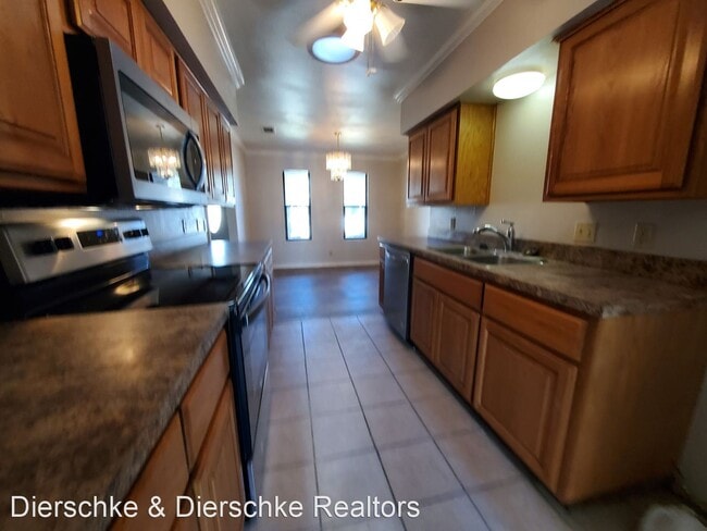 Building Photo - 4 br, 2.5 bath House - 3817 Inglewood Drive
