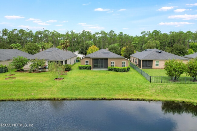 Foto del edificio - 370 Wayfare Ln