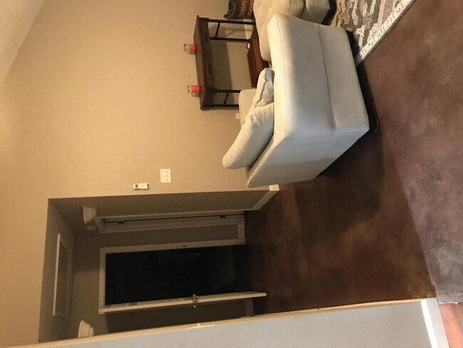 Building Photo - 14839 Seven L Trail, Unit B